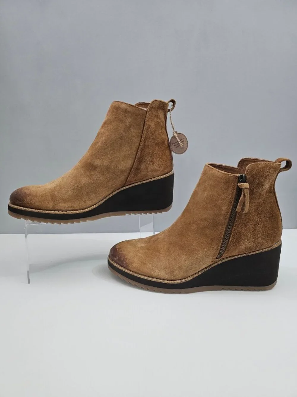 Sofft Emeline Waterproof Wedge Ankle Bootie Havana Brown Suede Womens 11 NEW